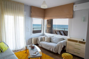Salty Breeze Supreme Beachfront Apartment-Supreme Stay with free Parking